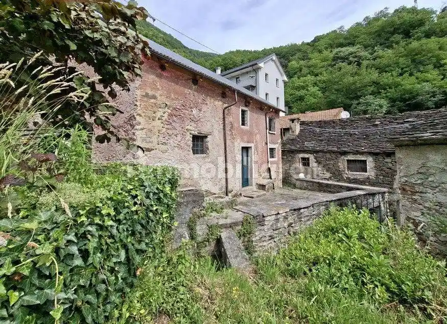 Casa indipendente in vendita a Villadossola