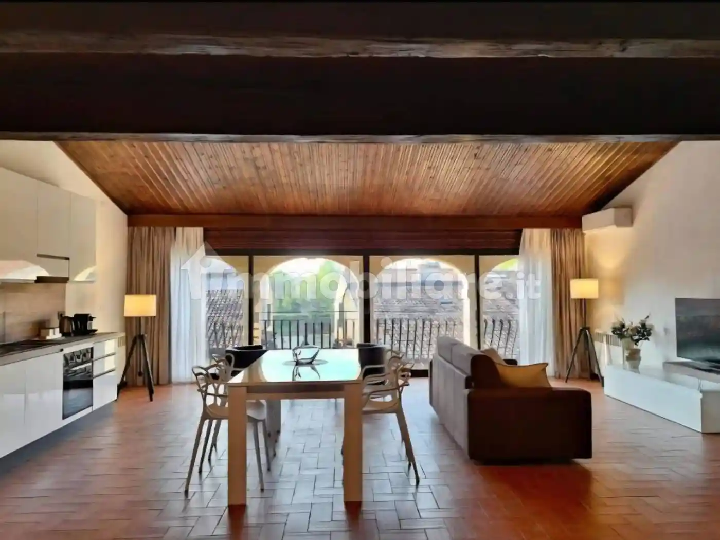 Loft in affitto a Pescantina