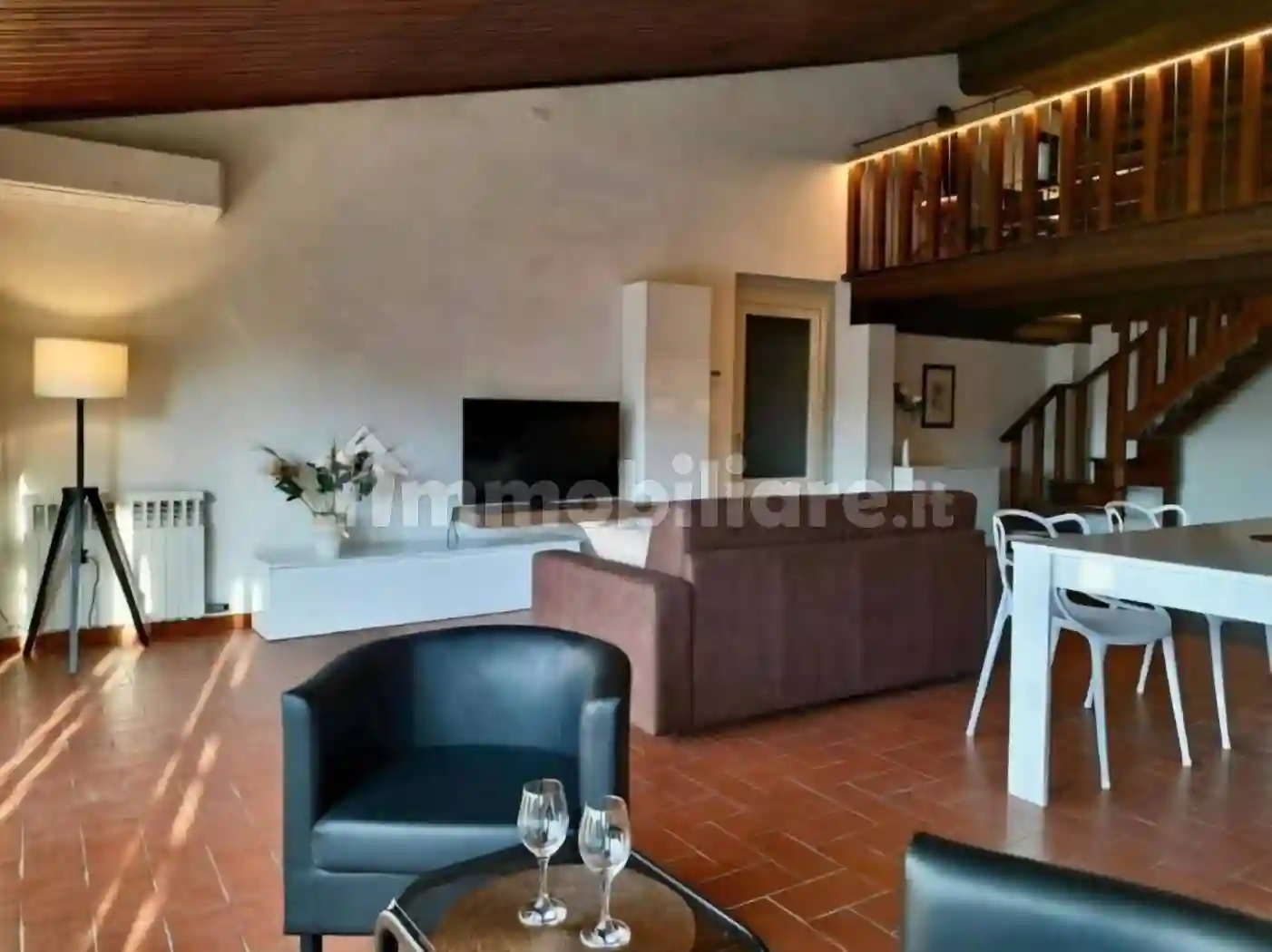Loft - foto 5
