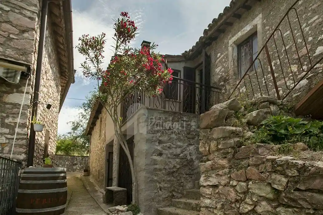 Rustico - Casale in vendita a Cottanello