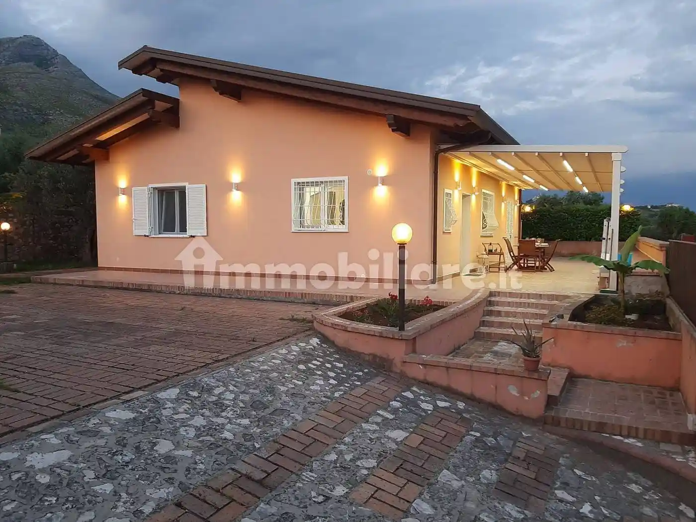 Villa in affitto a Formia