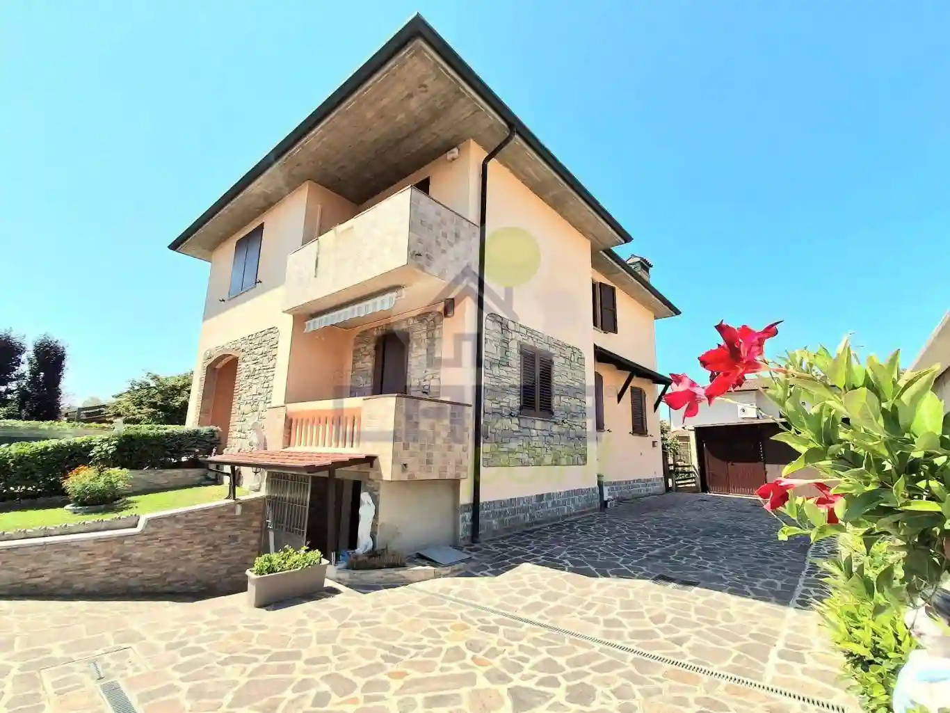Villa - foto 2