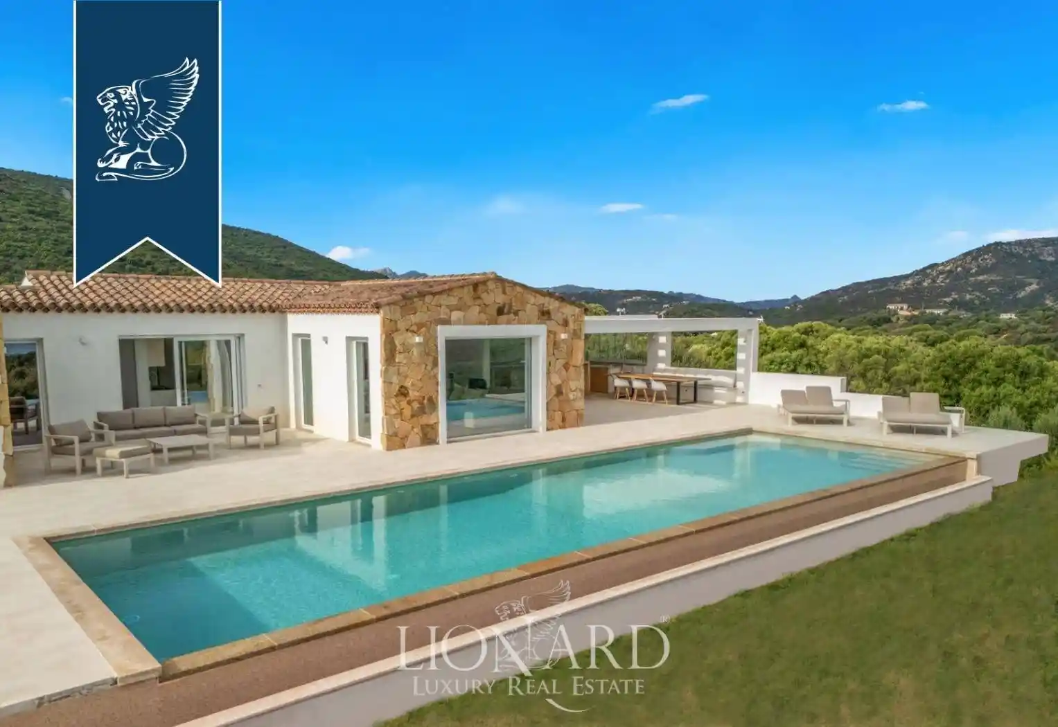 Villa in vendita a Olbia