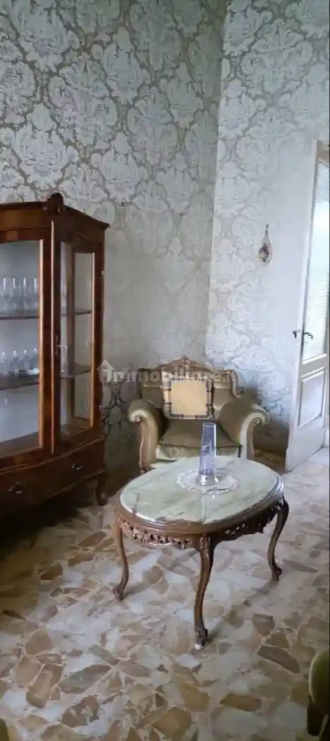 Palazzo - Edificio in vendita a Bronte