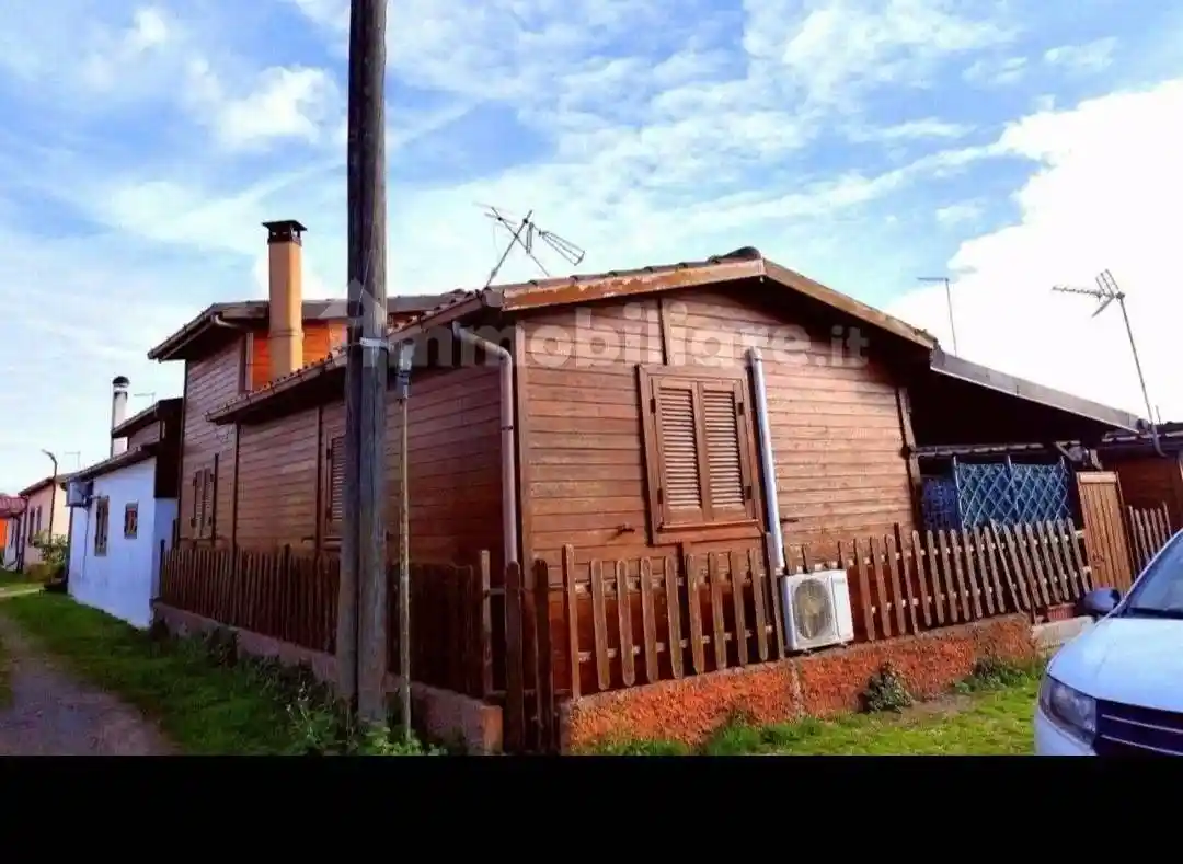 Casa indipendente in vendita a Ardea