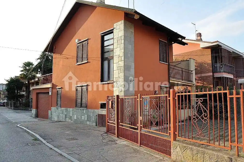 Villa in vendita a Settimo Torinese