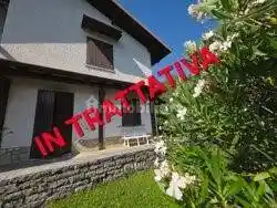 Villa in vendita a Berbenno
