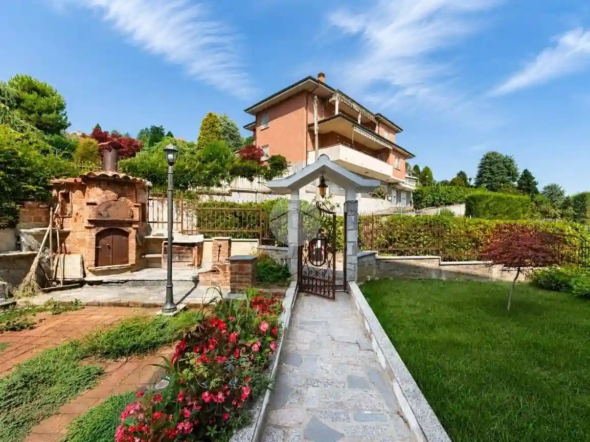 Villa - foto 2