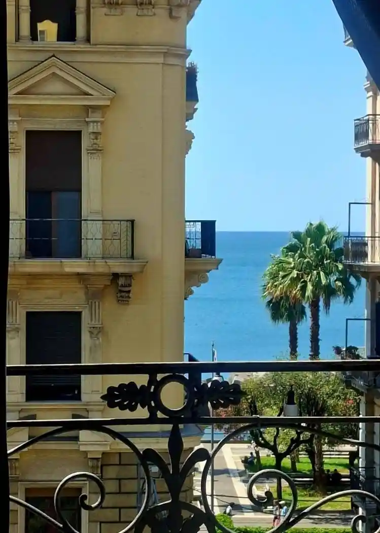 Appartamento in vendita a Salerno