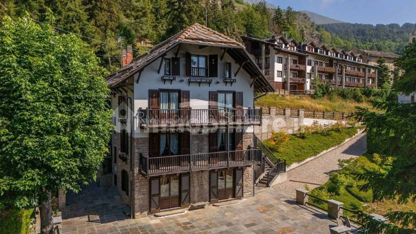 Villa in vendita a Usseaux