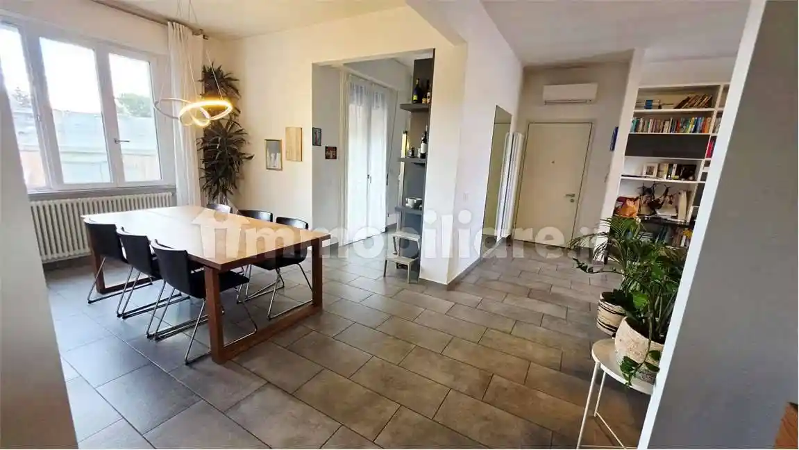 Appartamento in vendita a Sarzana