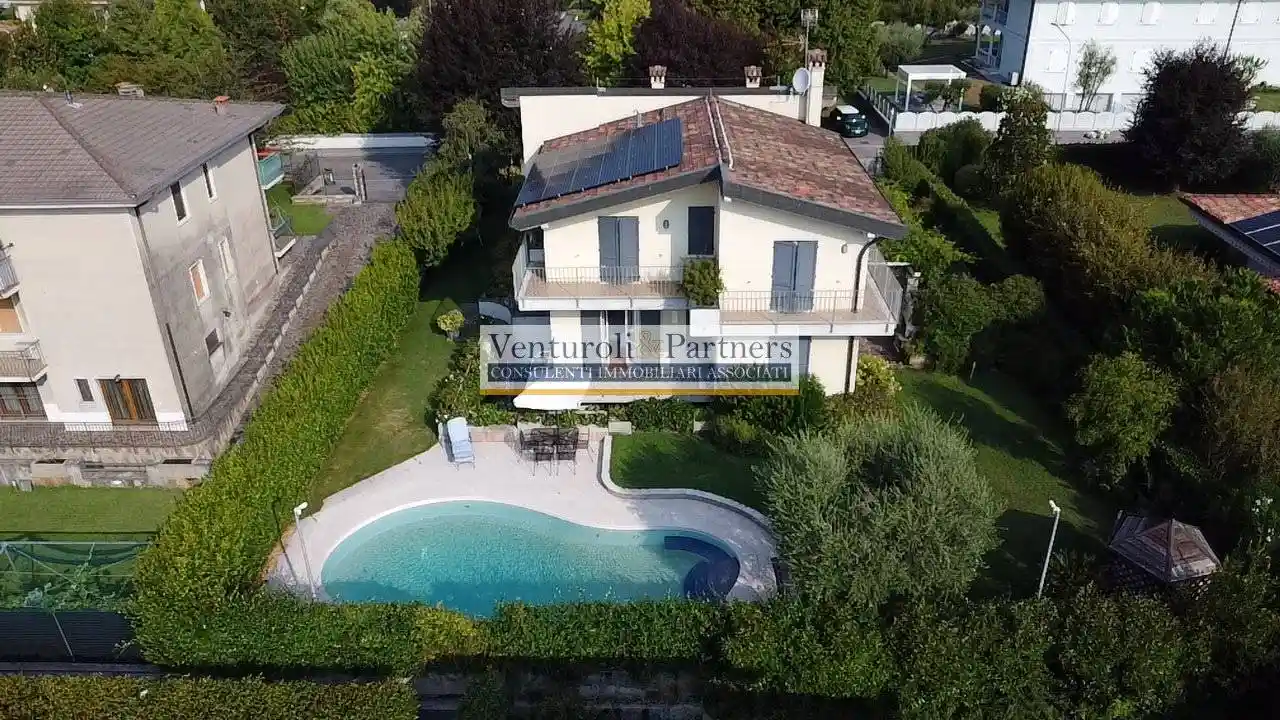 Villa in vendita a Mazzano