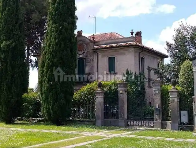 Villa in vendita a Costa Masnaga