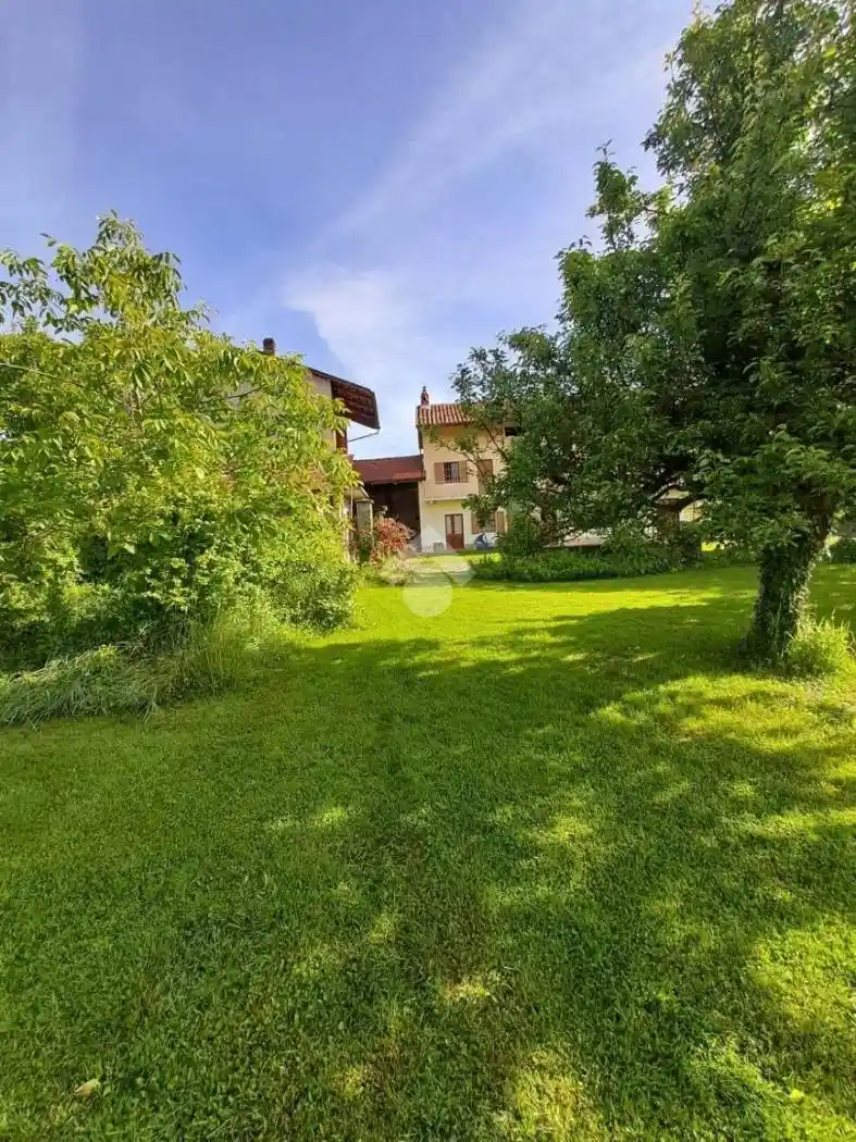 Casa indipendente in vendita a Vauda Canavese