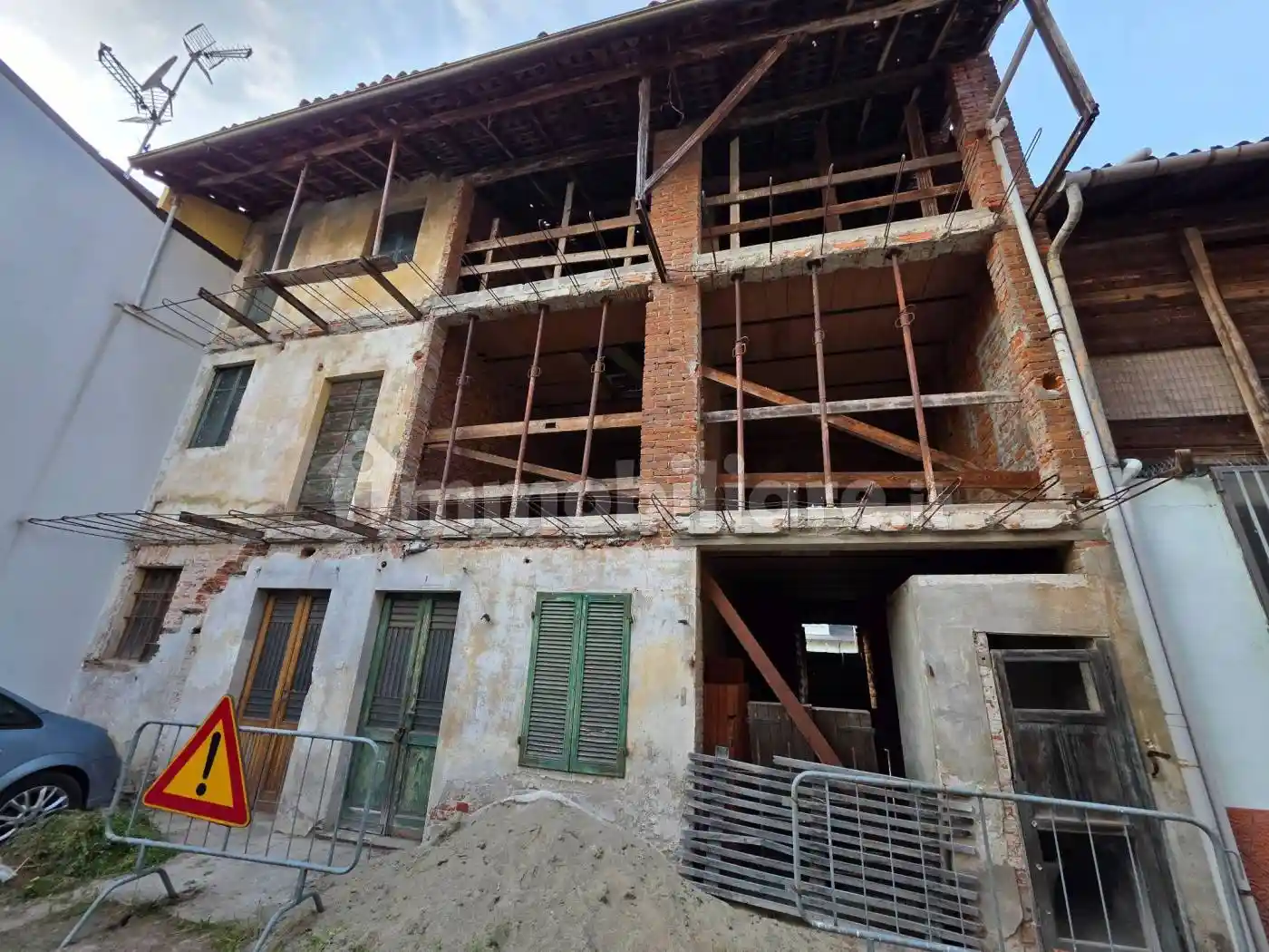Rustico - Casale in vendita a Romentino