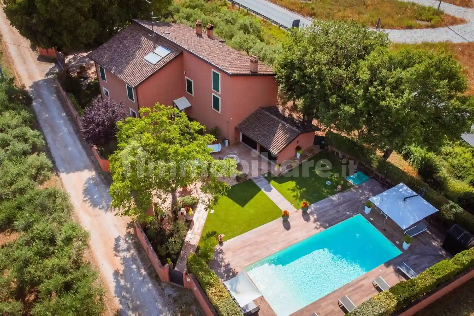 Villa - foto 2
