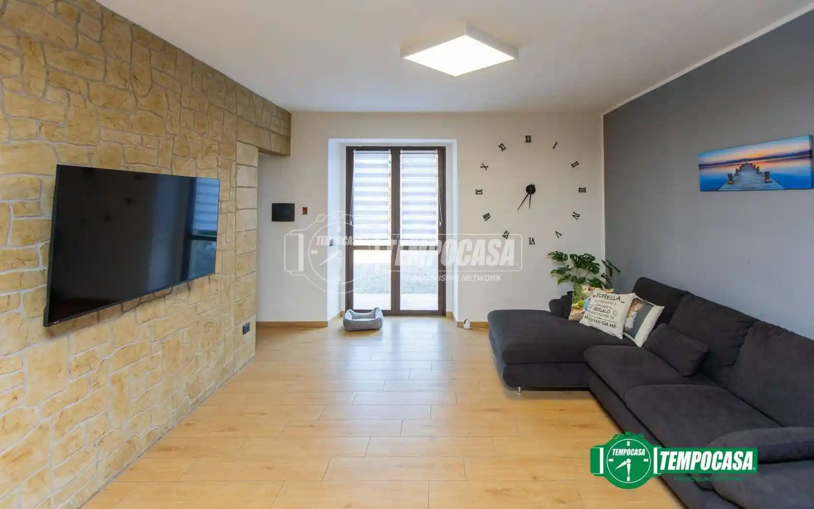 Casa indipendente in vendita a Oleggio