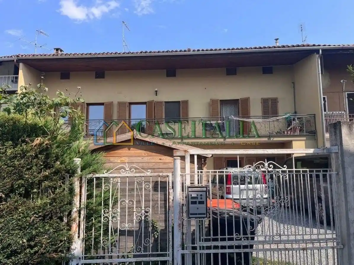 Casa indipendente in vendita a Ivrea