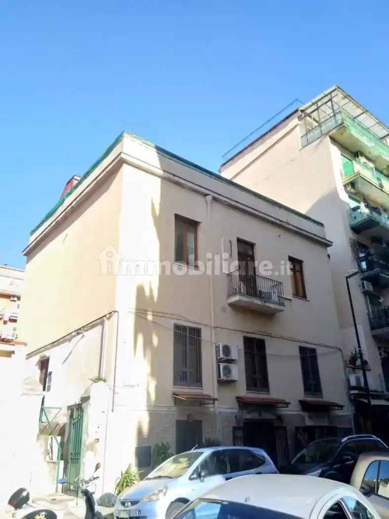 Casa indipendente in vendita a Napoli