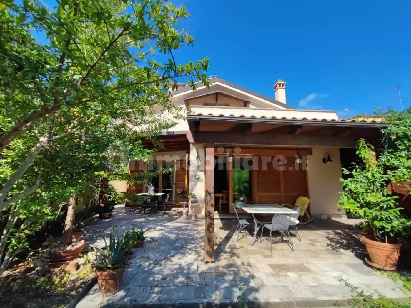 Villa - foto 2