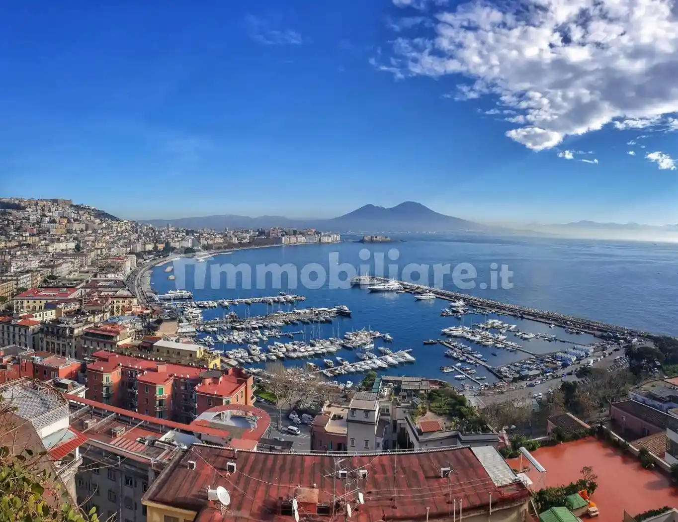 Appartamento in affitto a Napoli