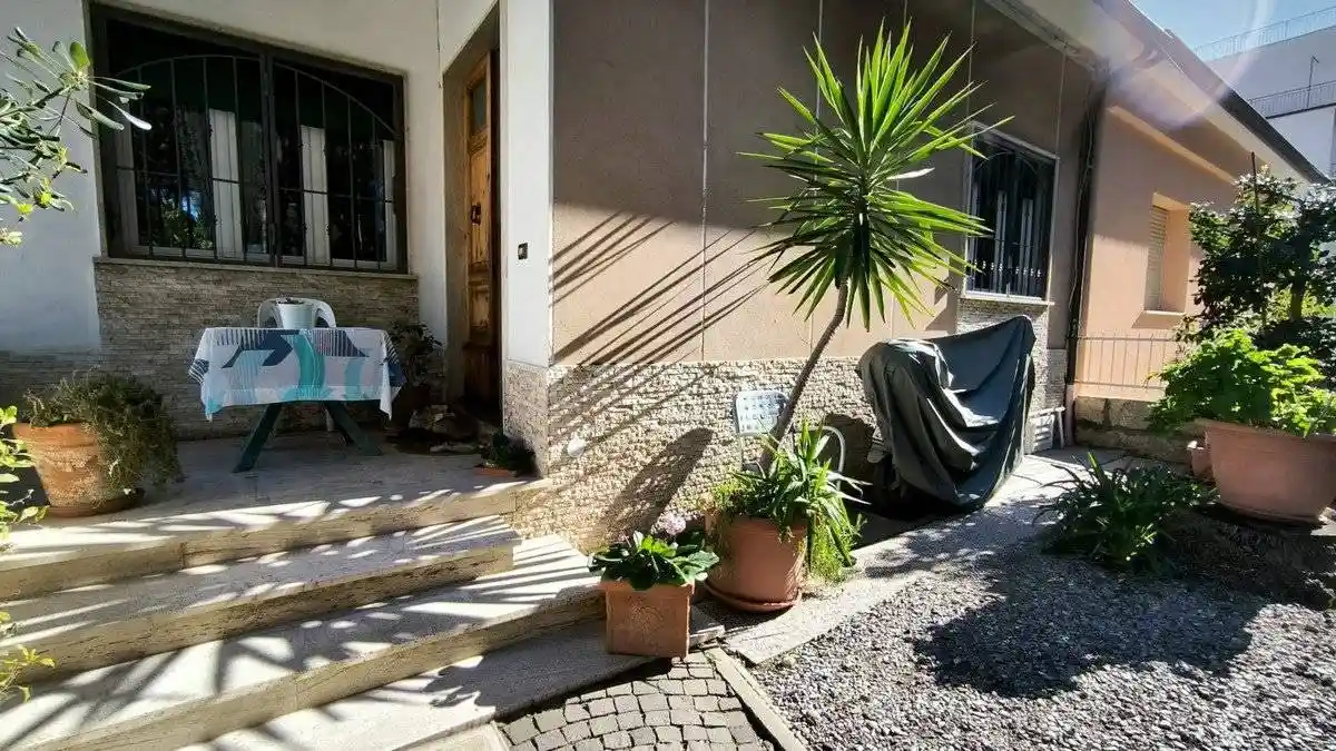 Villa in vendita a Follonica