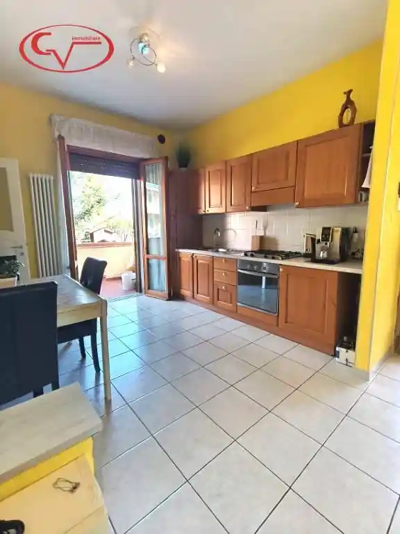 Appartamento in vendita a Bucine