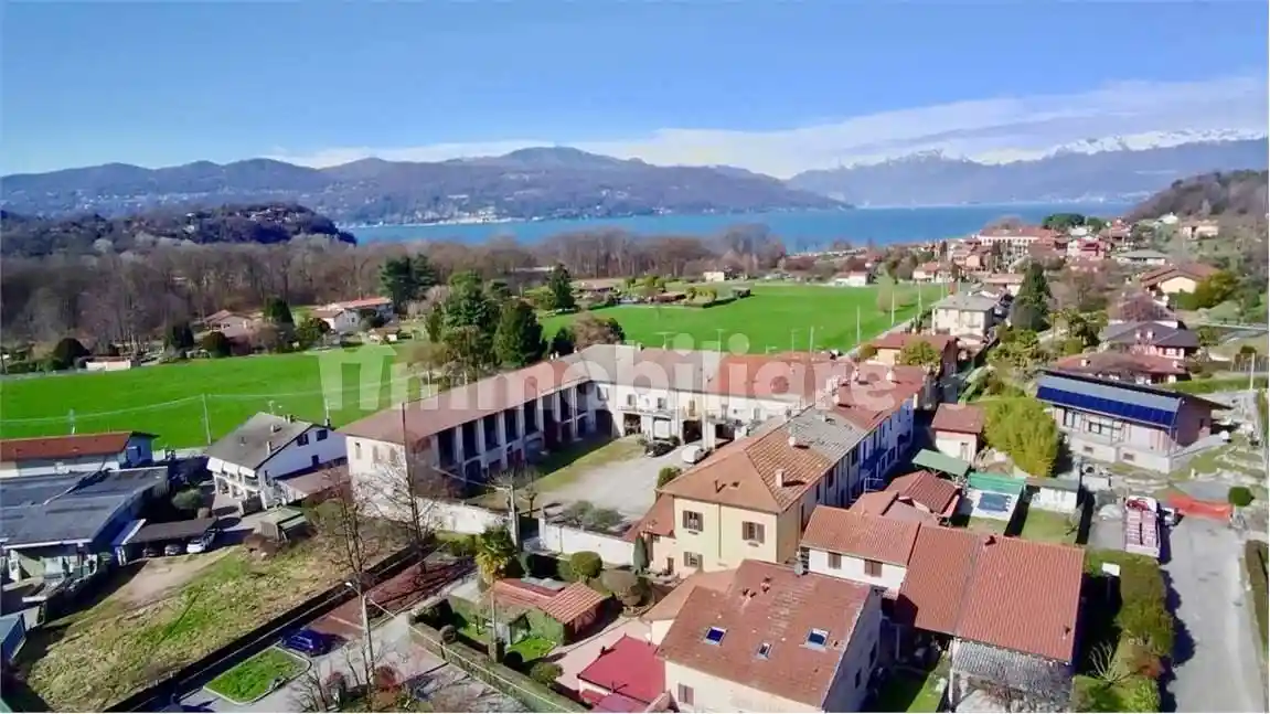 Appartamento in vendita a Ispra