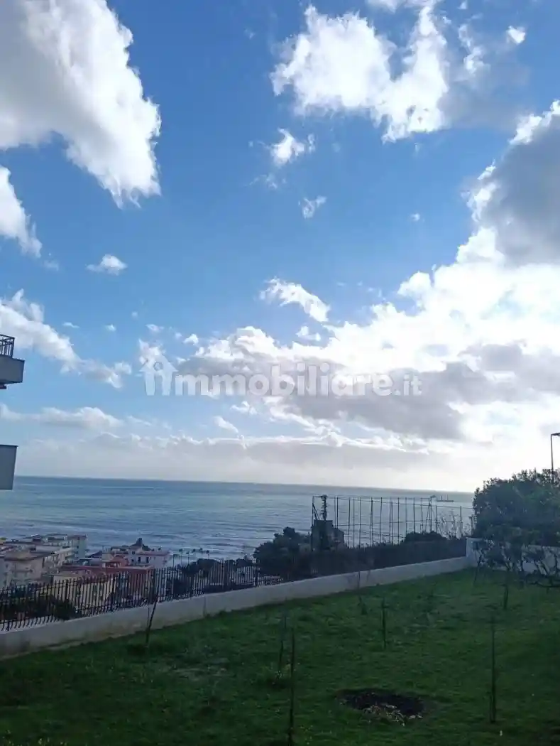 Appartamento in vendita a Salerno