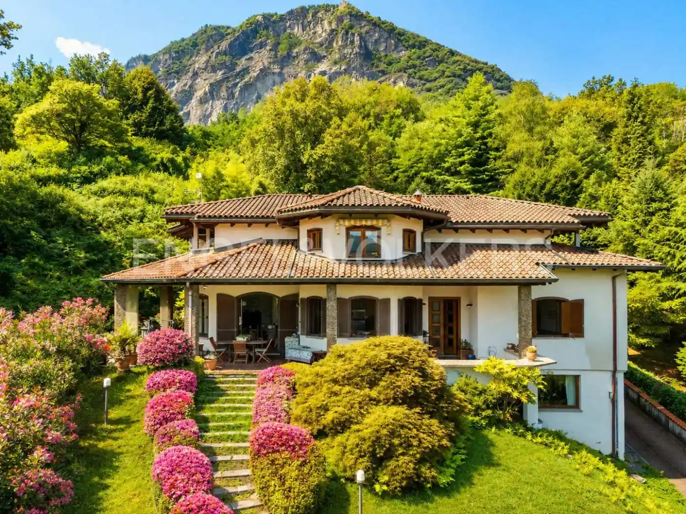 Villa in vendita a Baveno