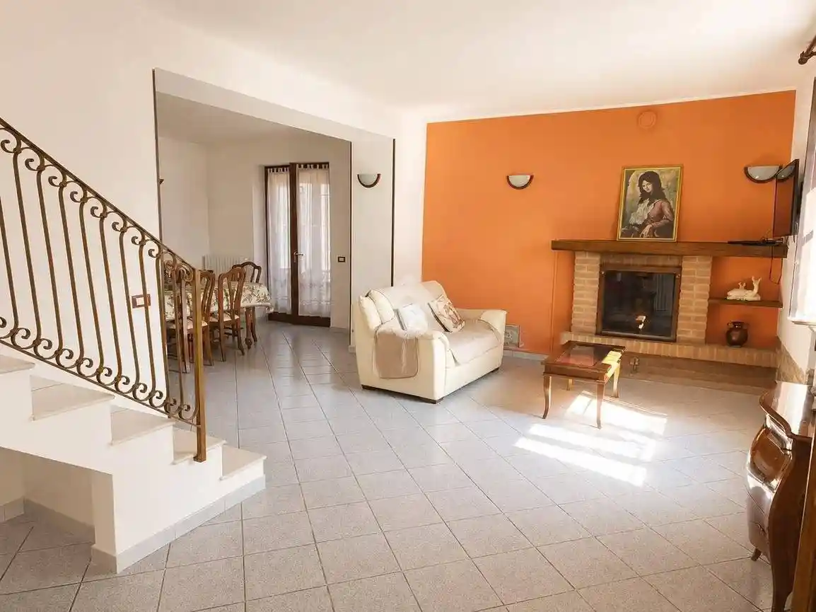 Villa in vendita a Vernasca