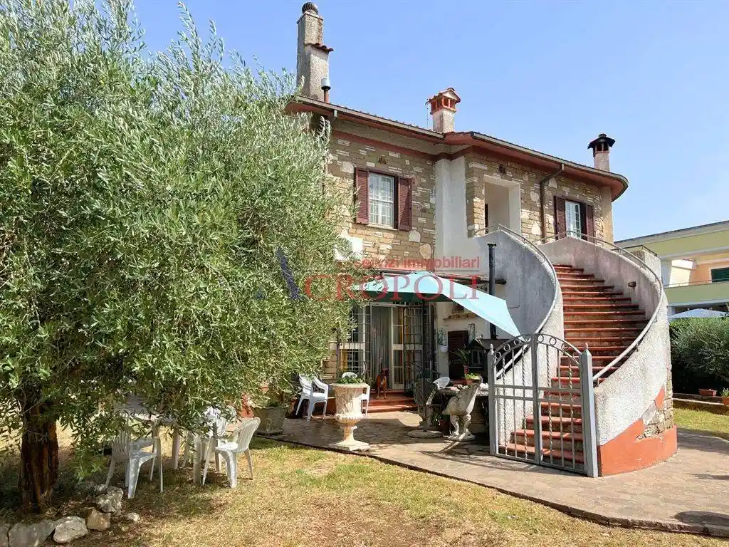 Villa in vendita a Roma