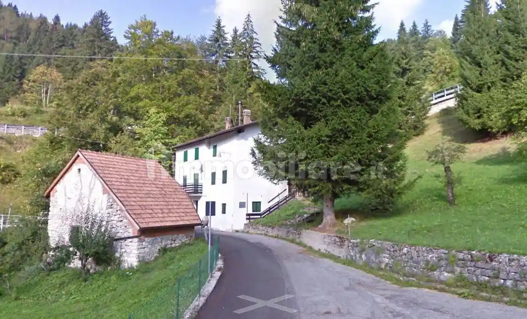 Casa indipendente in vendita a Folgaria