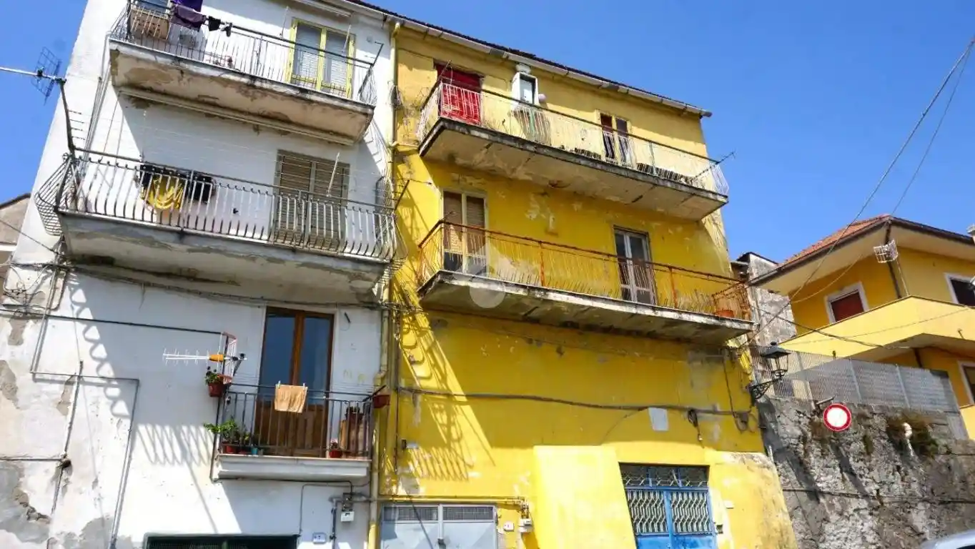 Appartamento in vendita a Montecorvino Rovella