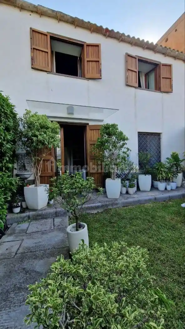 Villetta a schiera in vendita a Palermo