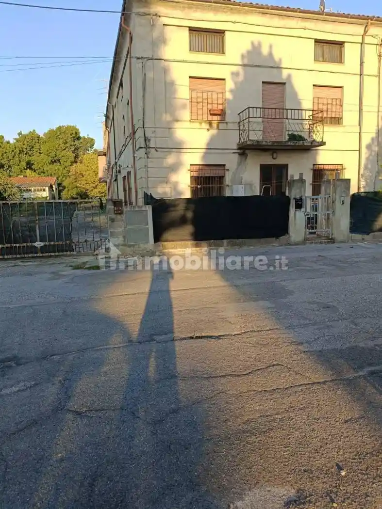 Rustico - Casale in vendita a Mirandola