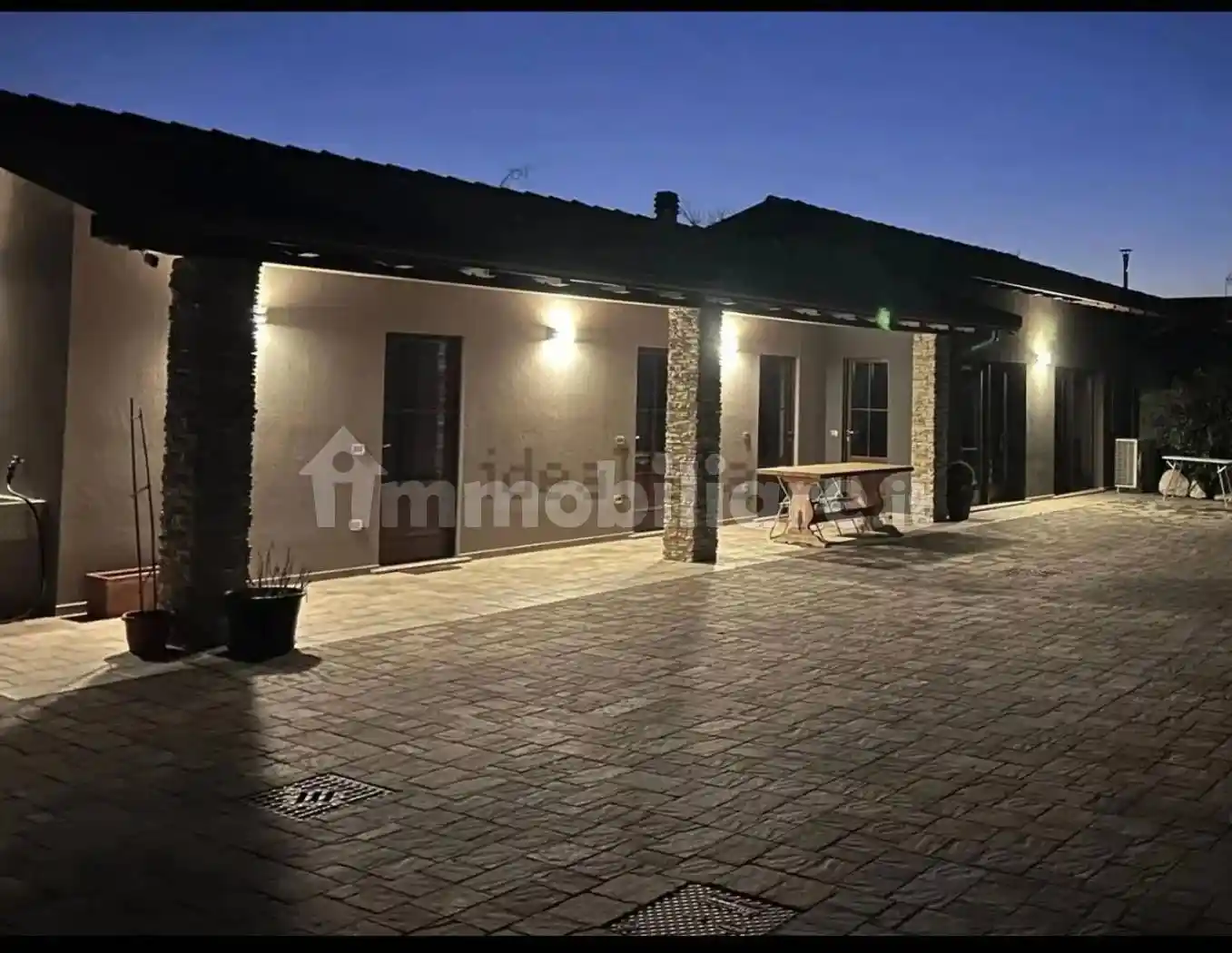 Villa in vendita a Valle Lomellina
