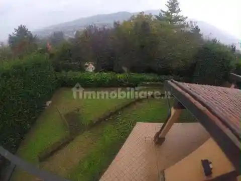 Villa in vendita a Godiasco Salice Terme