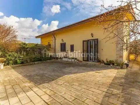 Villa in vendita a Pozzolo Formigaro