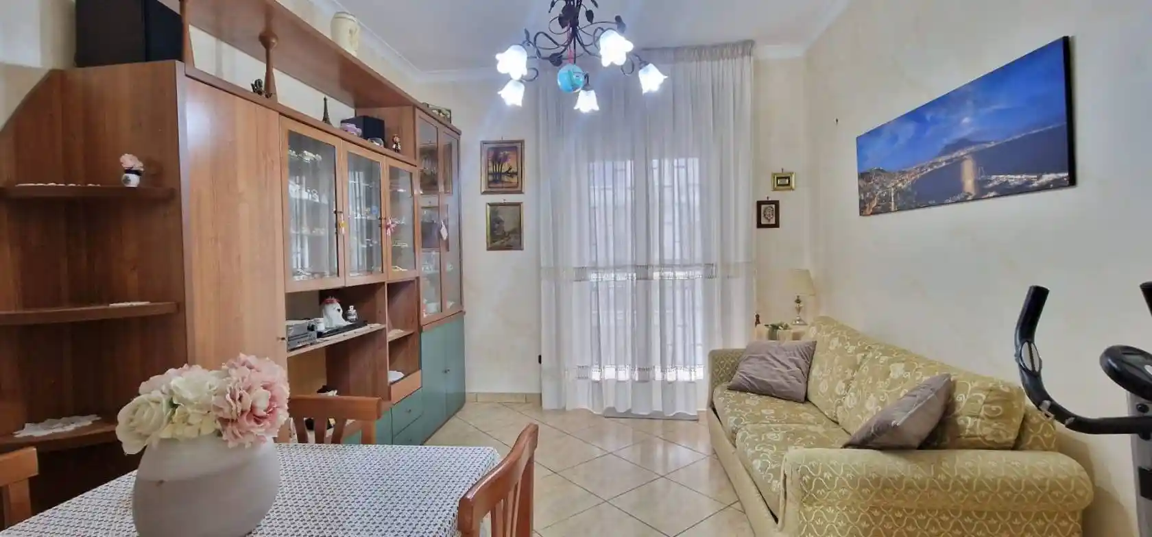 Appartamento in vendita a Napoli