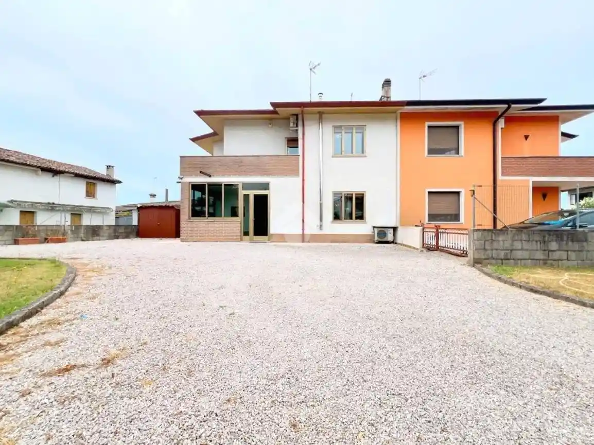 Villa in vendita a San Giorgio di Nogaro
