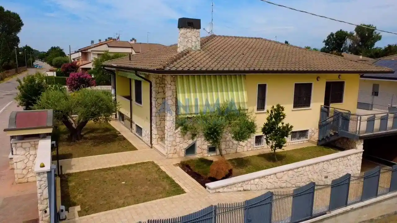 Villa in vendita a San Bonifacio