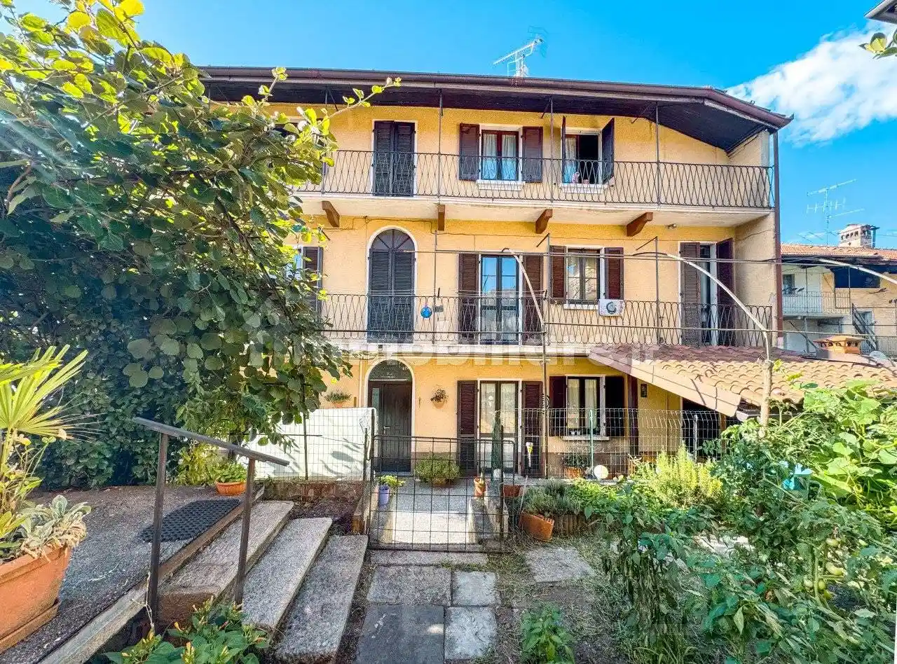 Villa in vendita a Gozzano