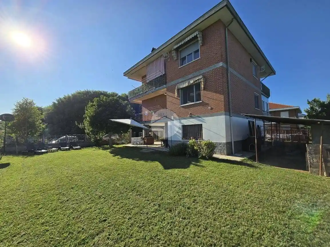 Villa in vendita a San Benigno Canavese