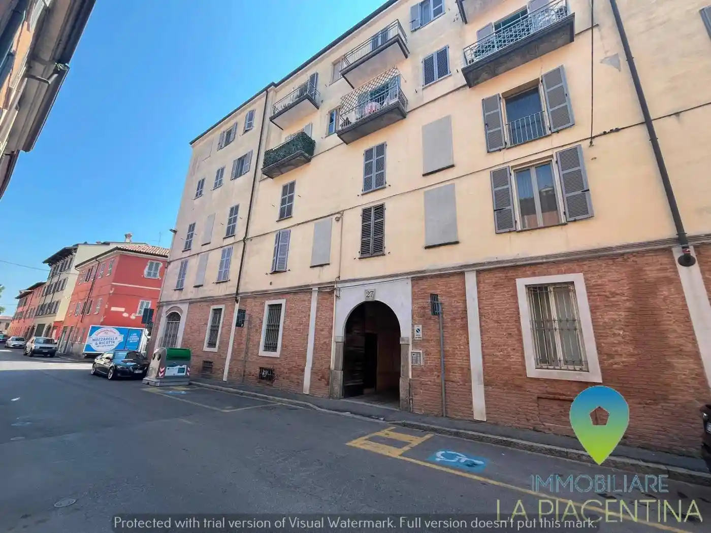 Appartamento in vendita a Piacenza