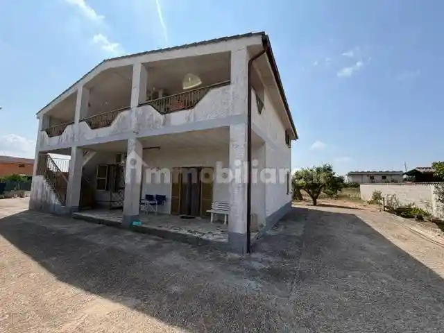 Villa in vendita a Aprilia
