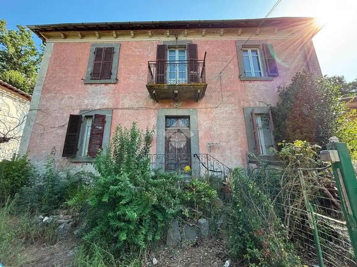 Villa in vendita a Viterbo