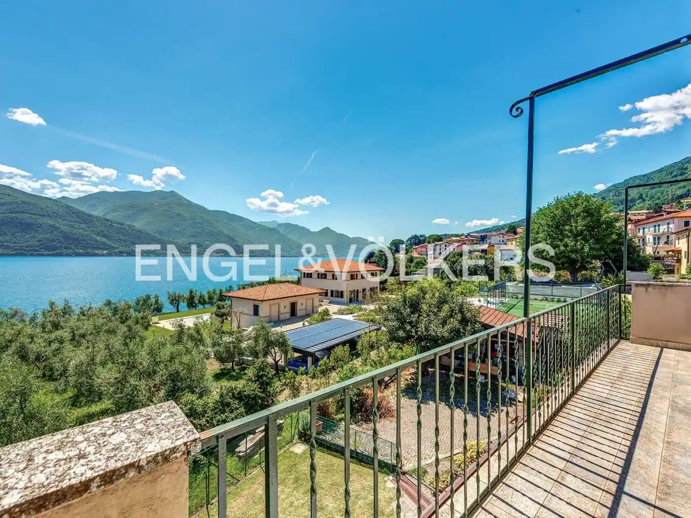 Appartamento in vendita a Pianello del Lario
