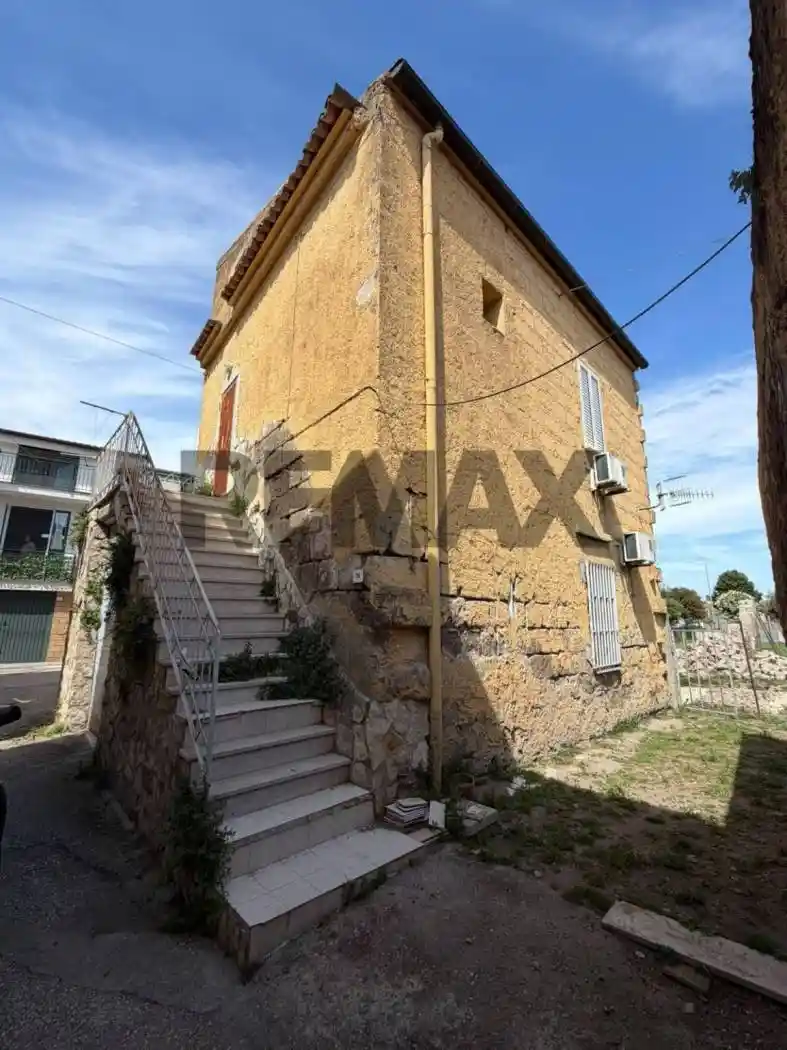 Casa indipendente in vendita a Francolise