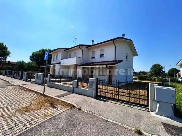 Villa in vendita a Badia Polesine